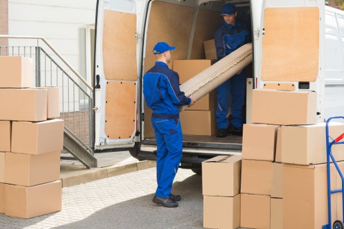Moving van service for local home removals in Removalvan