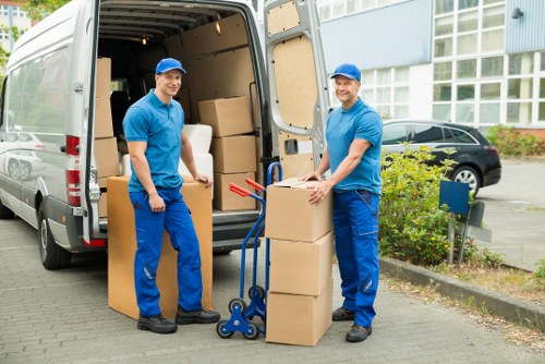Removals van service for tight residential streets in Removalvan